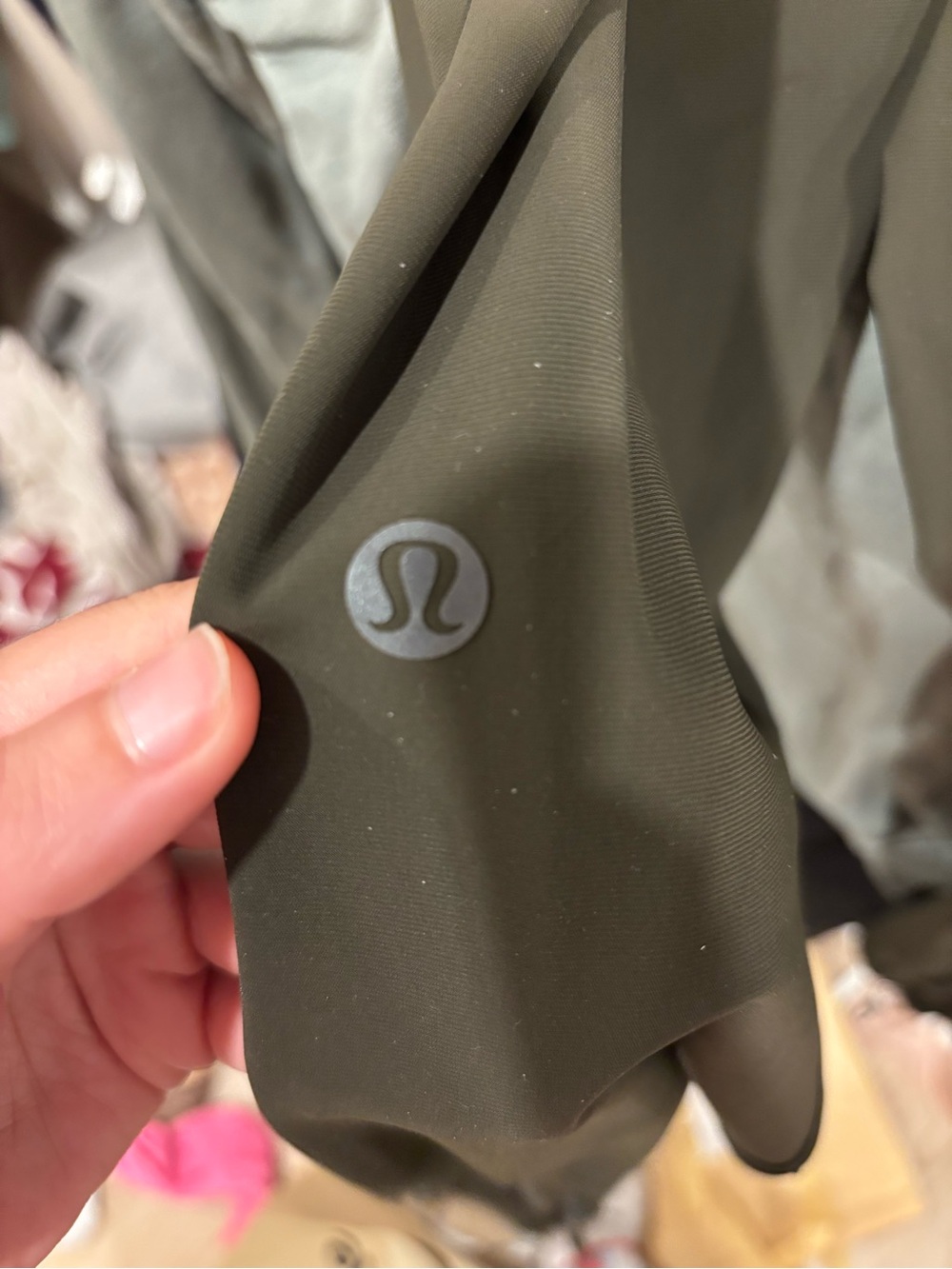 Lululemon men’s surge joggers - Picture 7 of 7